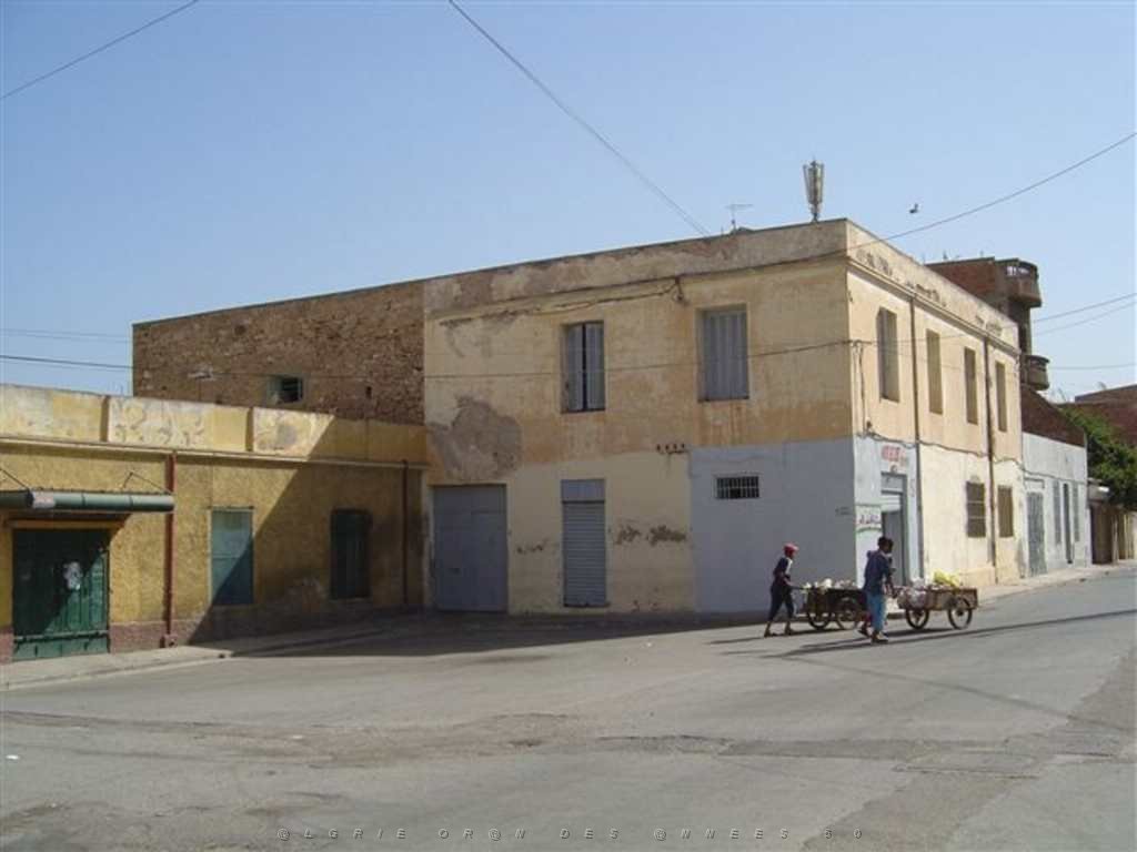 ORAN AOUT 2007 place melisse.JPG